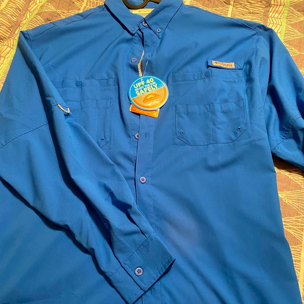 Brand new with tags large Columbia shirt
